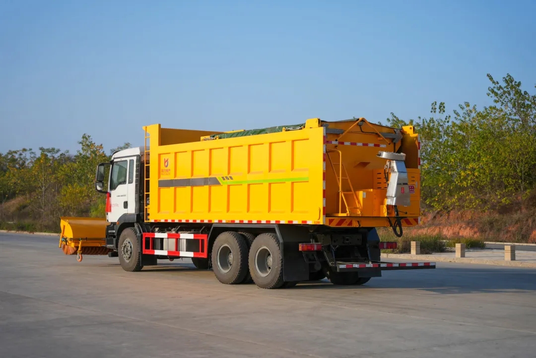 2025122292361714.jpg 8.webp.jpg