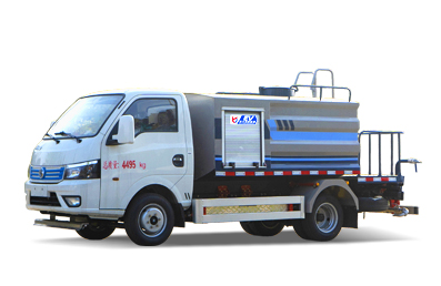 华神新能源路面养护车 